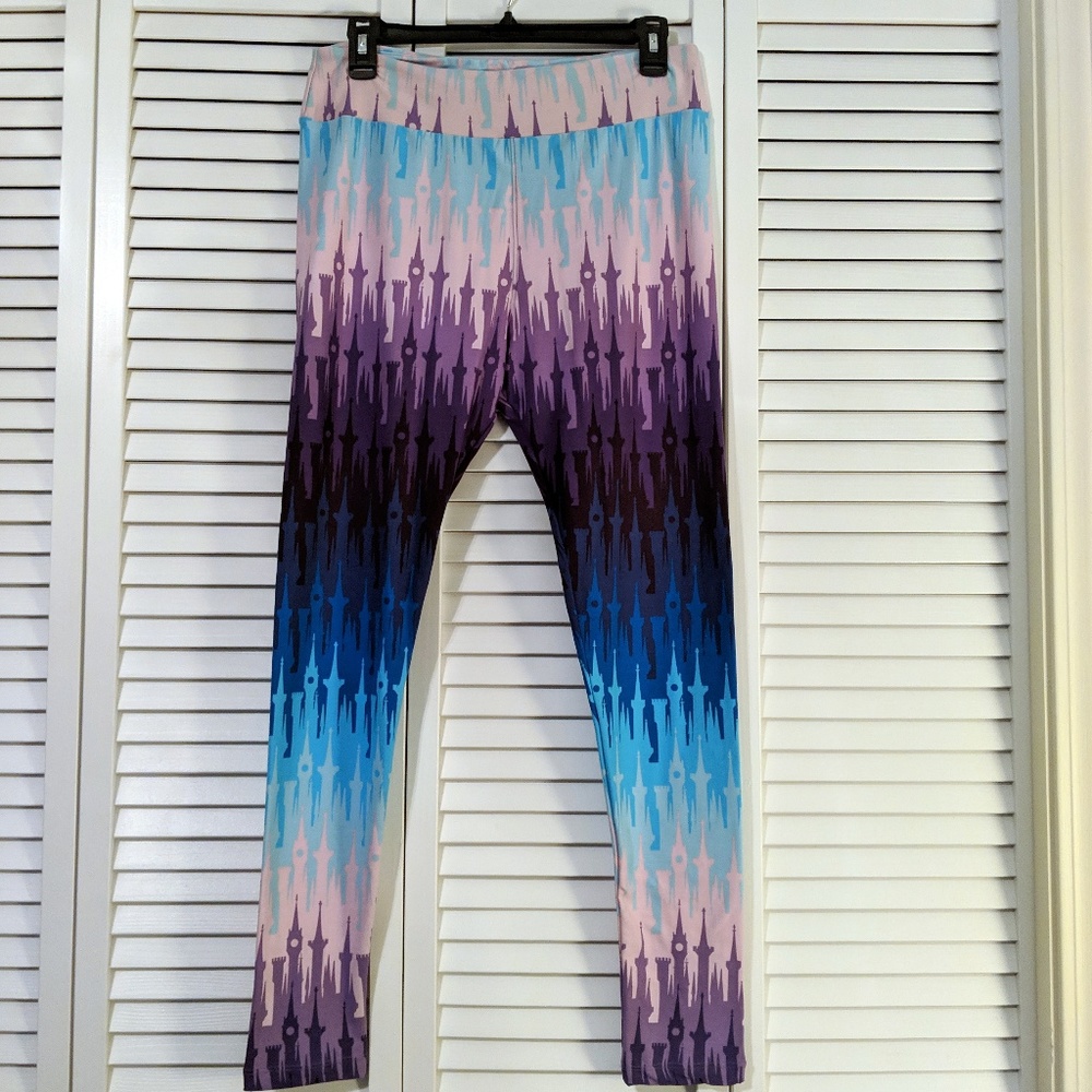 UNICORN! NWOT Disney Castle Lularoe Leggings - TC